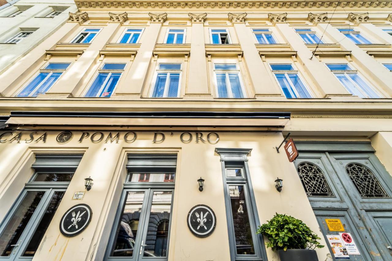 Urban Stable Luxury Apartments Budapest Exterior photo